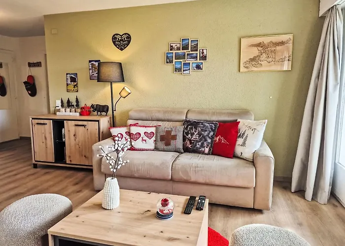 Les Essampilles 25 By Interhome Апартаменты